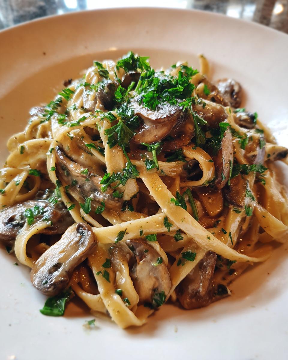 Garlic Mushroom Pasta