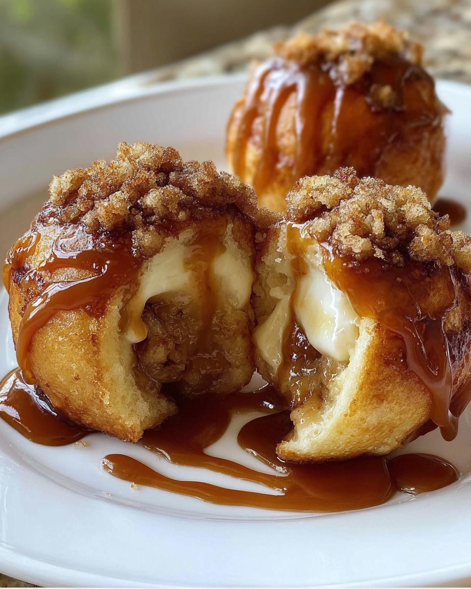 Apple Caramel Bombs - detail 1