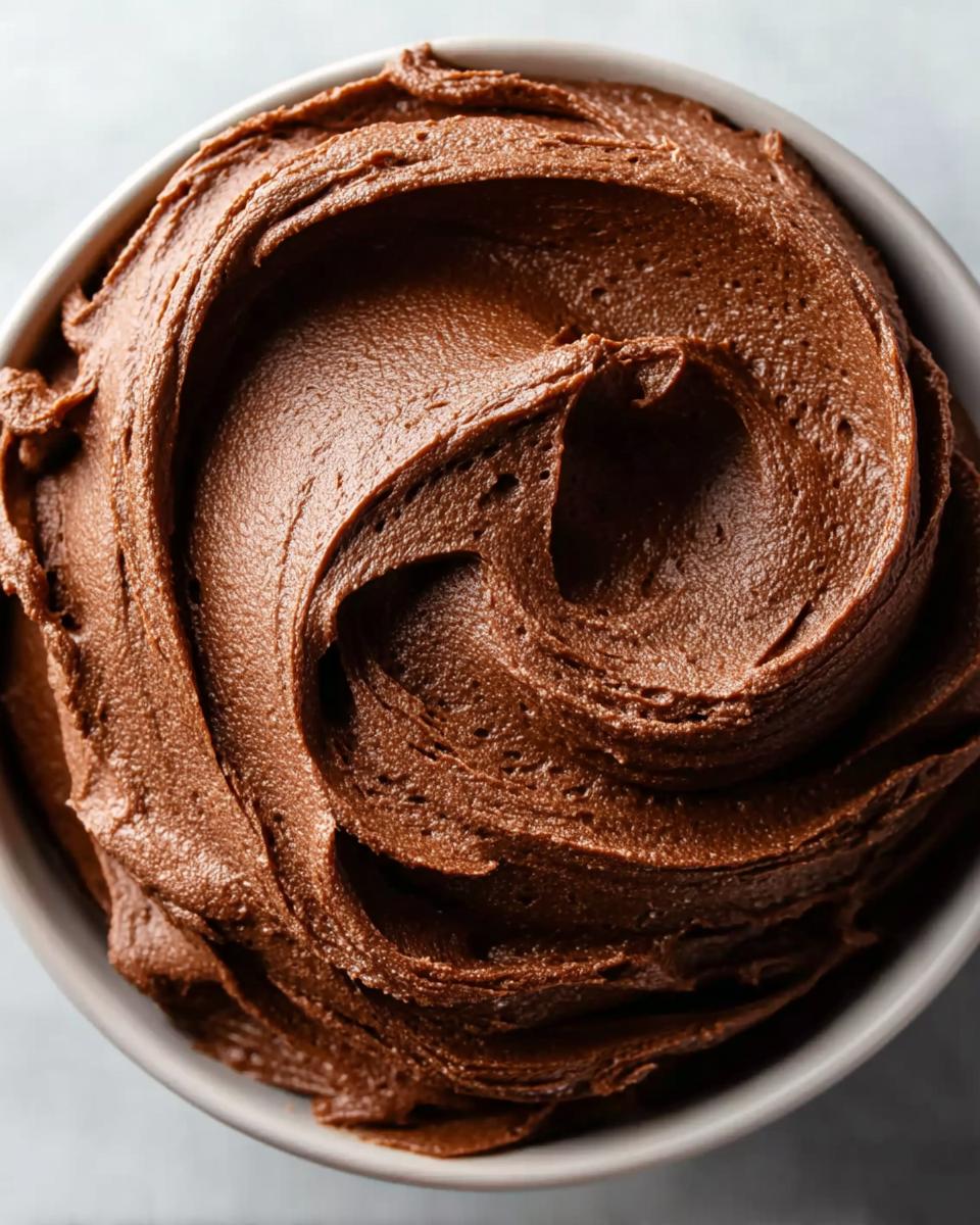 Chocolate Buttercream Frosting - detail 2