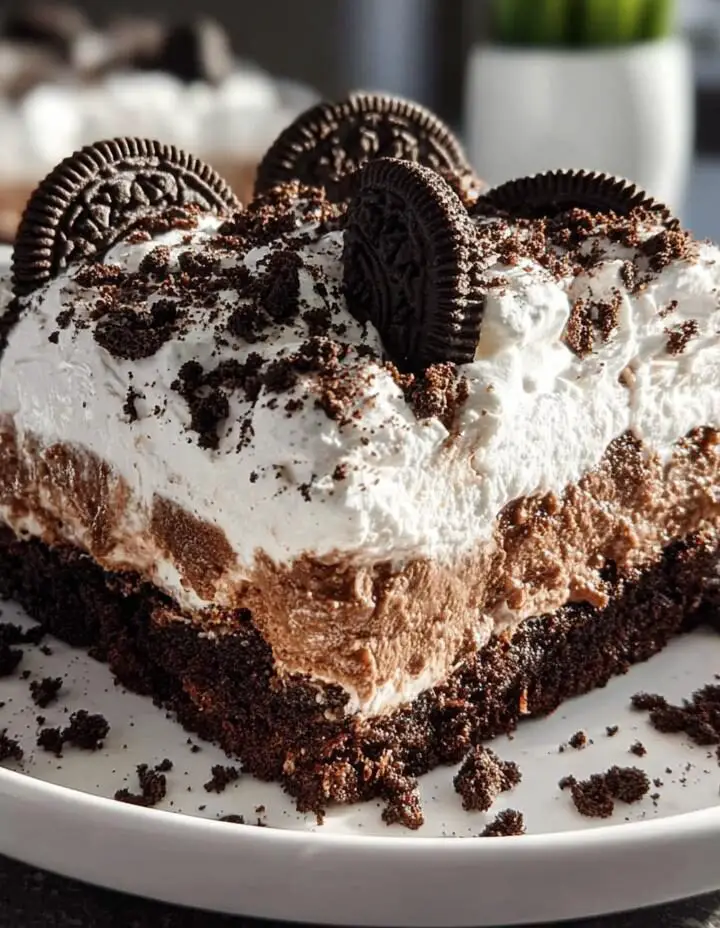 Easy Oreo Poke Cake