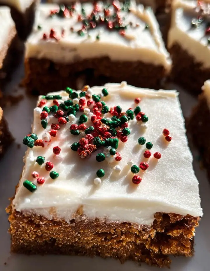 Gingerbread Cookie Bars