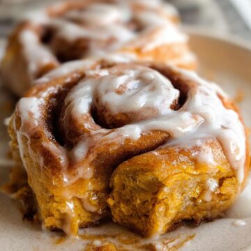 Gluten Free Pumpkin Cinnamon Rolls
