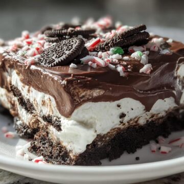 No Bake Christmas Oreo Lasagna