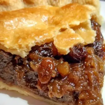 Old Fashioned Raisin Pie