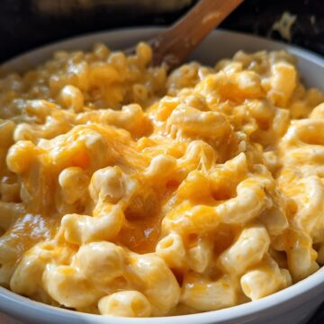 Paula Deen’s Crockpot Mac and Cheese
