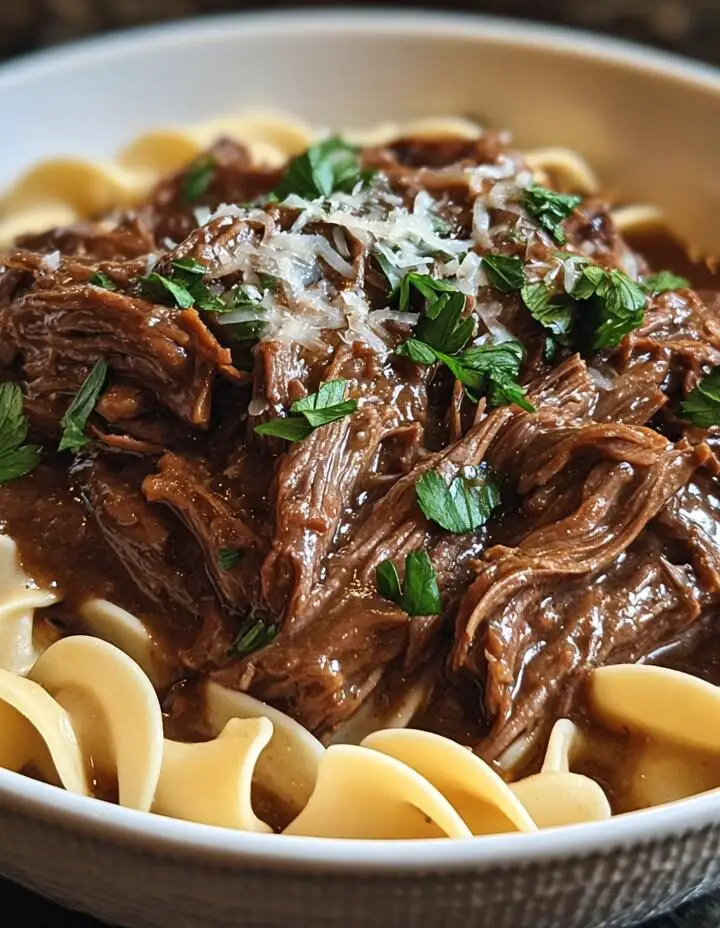 Slow Cooker Beef & Noodles