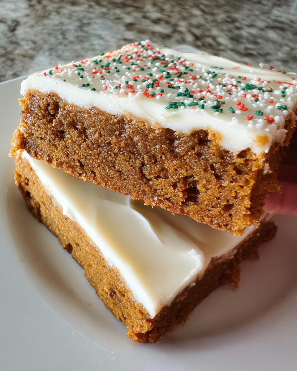 Soft Gingerbread Cookie Bars - detail 1
