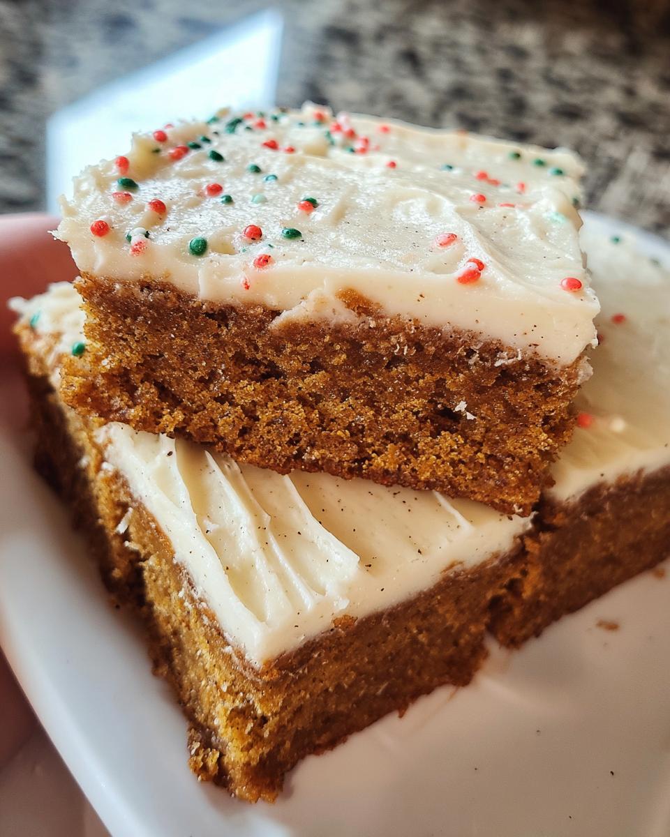 Soft Gingerbread Cookie Bars - detail 2